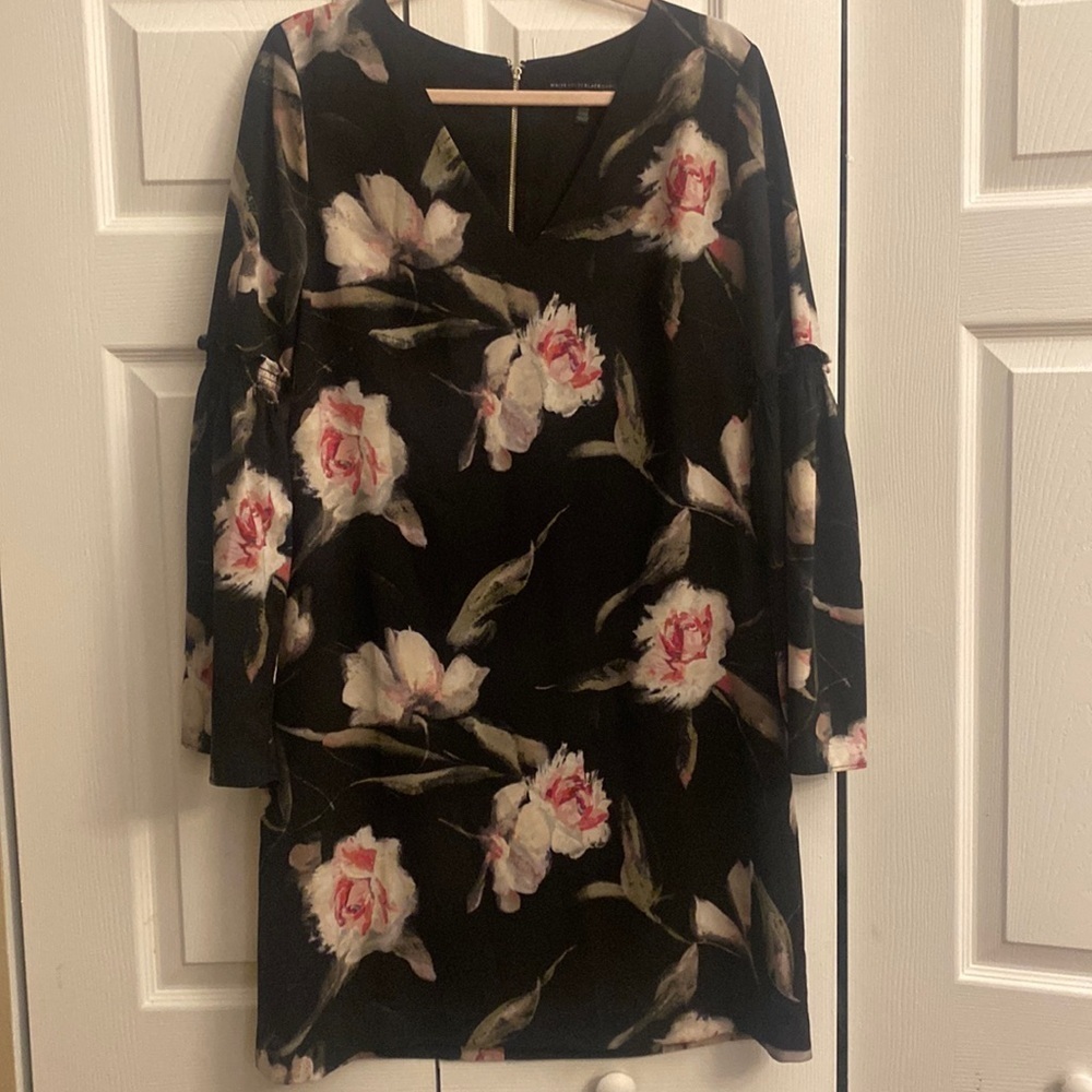 WHBM Floral Shift Dress Womens Size 12 Black Pink Bell Sleeve V Neck